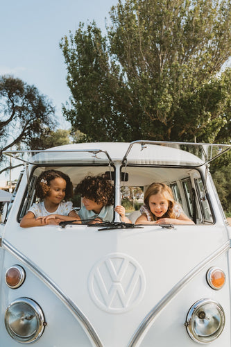 Growing Up in Style—How Minihaha Adapts Its Clothing Line to Suit Every Age
